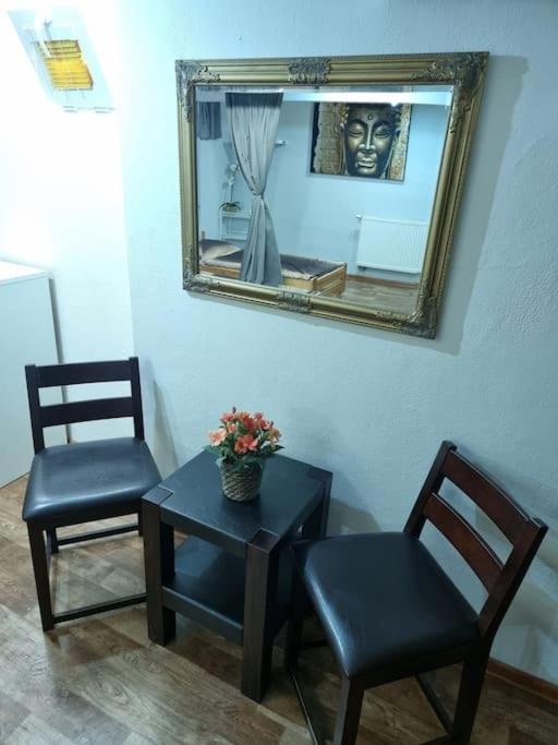Simple Apartment Near Hockey & Football Arena 布拉迪斯拉发 外观 照片